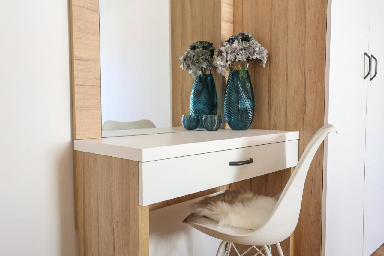 Apartma & Arch *